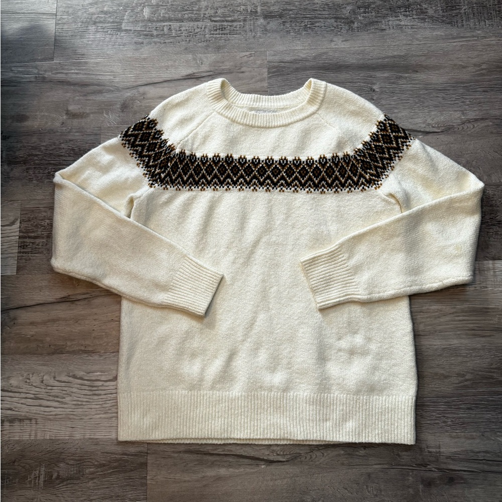Amazon essential white sweater with print size large